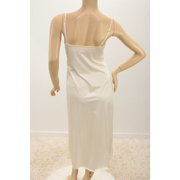 Vintage Vanity Fair Long Slip Nylon Size 34 Midi Formal Creamy White Ivory - Picture 4 of 9